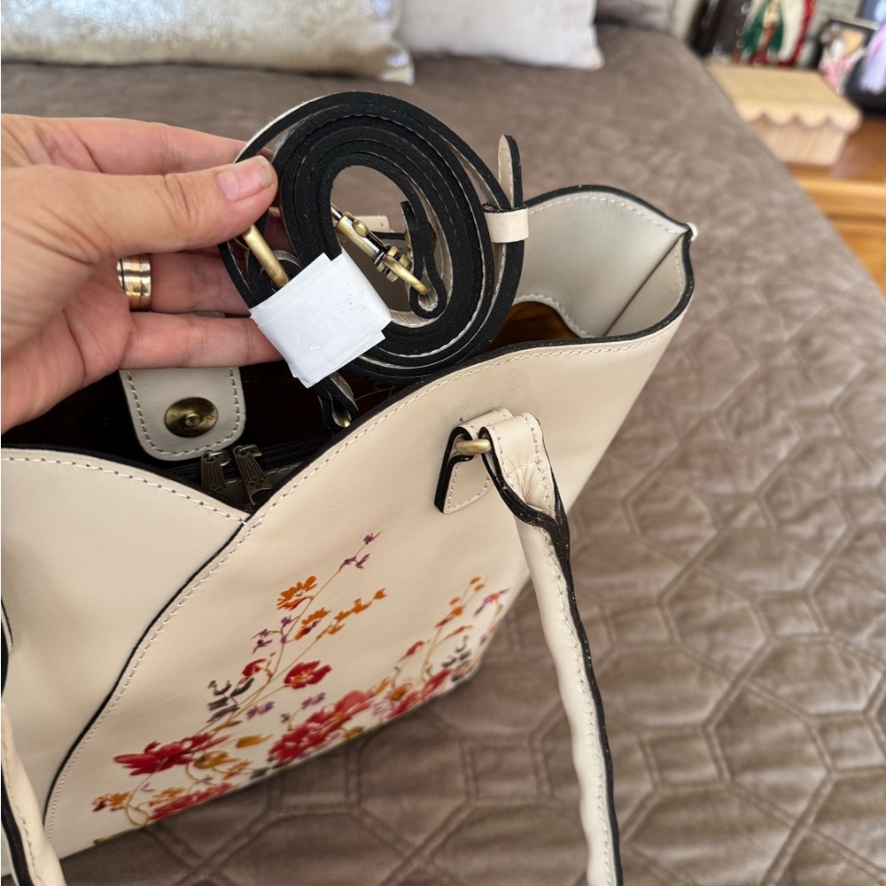 Patricia Nash Floral Leather Marion Tote, shoulder/ Crossbody bag - Picture 5 of 16